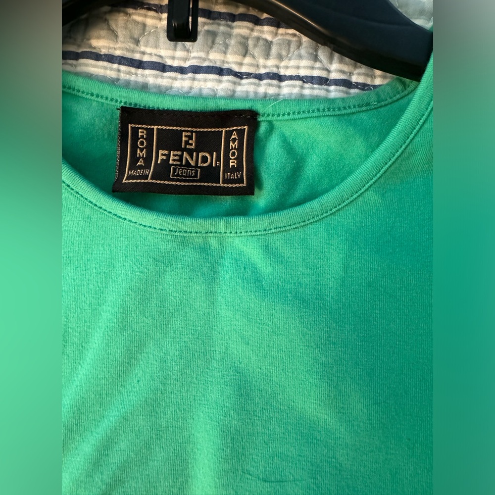 Fendi TShirt in bright green-runs smaller - Picture 2 of 3